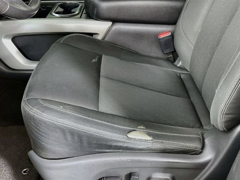 Used 2018 Nissan Titan SV w/ SV Convenience Package AWD/4WD image 20