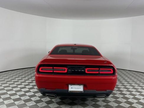 Used 2022 Dodge Challenger GT image 6