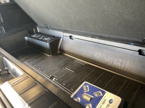 Used 2022 Subaru Ascent Premium w/ Convenience Package image 24