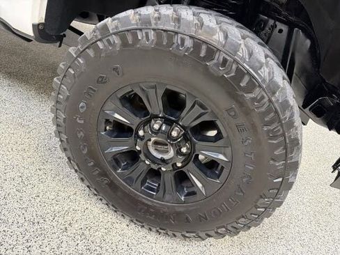 Used 2018 Ford F250 Platinum w/ Platinum Ultimate Package AWD/4WD image 39