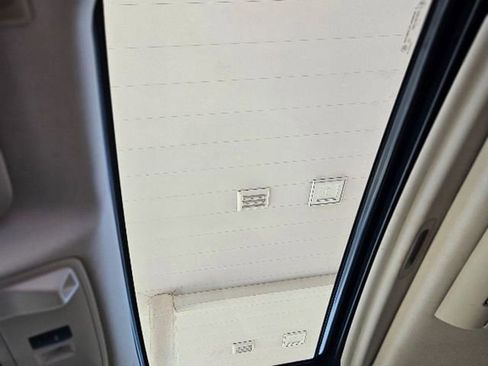 Used 2017 Cadillac Escalade Luxury image 27