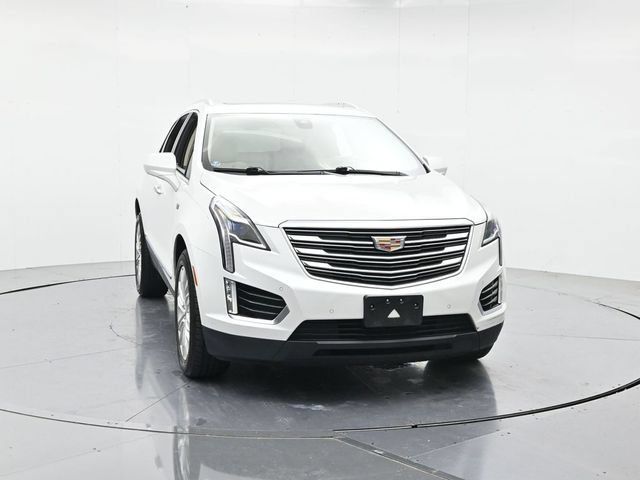 Used 2017 Cadillac XT5 Premium Luxury FWD image 4
