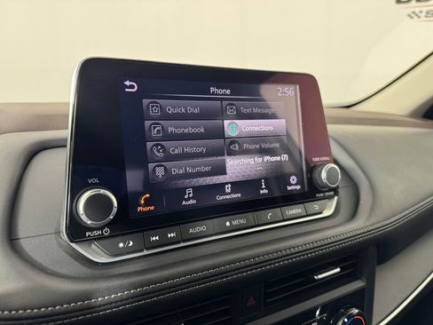 Used 2023 Nissan Rogue S FWD image 26