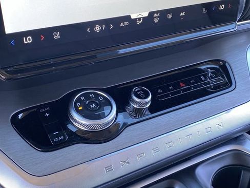 New 2026 Ford Expedition Platinum image 58