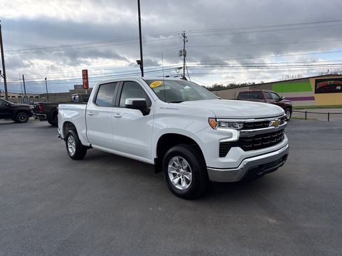 Used 2025 Chevrolet Silverado 1500 LT image 1
