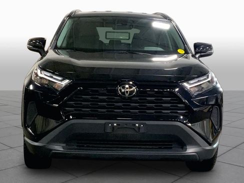 Used 2024 Toyota RAV4 XLE AWD/4WD image 4
