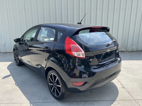 Used 2017 Ford Fiesta SE FWD image 5