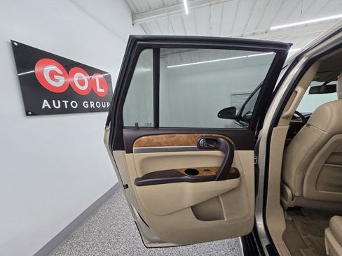 Used 2011 Buick Enclave CXL w/ LPO, Cargo Convenience Pkg FWD image 28