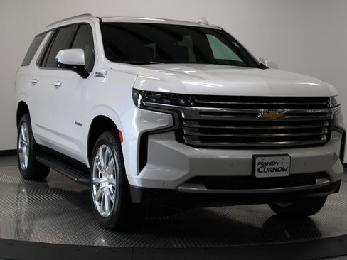 Used 2024 Chevrolet Tahoe High Country image 3