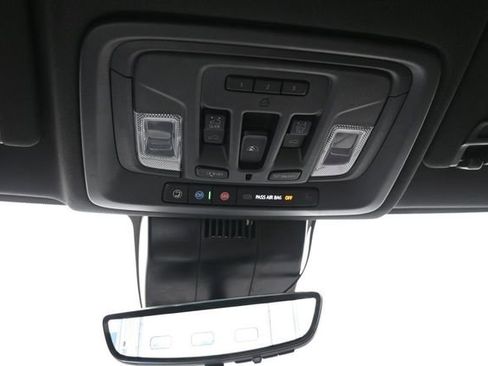 Used 2025 Chevrolet Silverado 1500 High Country AWD/4WD image 56