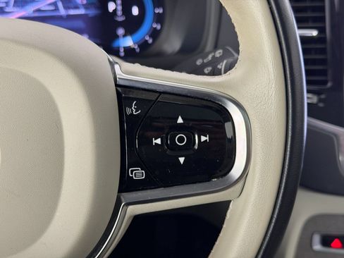 Used 2023 Volvo XC90 B6 Ultimate w/ Protection Package Premier AWD/4WD image 16
