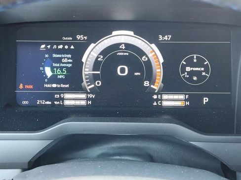 New 2025 Toyota Tundra Platinum image 11