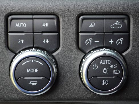 Used 2022 GMC Sierra 1500 SLT w/ SLT Convenience Package AWD/4WD image 35