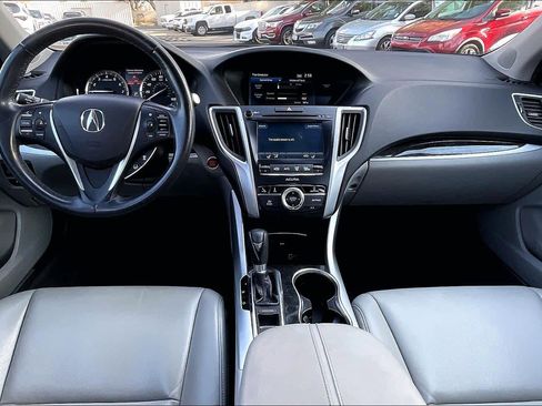 Used 2018 Acura TLX image 17
