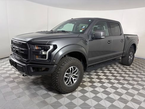 Used 2017 Ford F150 Raptor w/ Equipment Group 802A Luxury AWD/4WD image 3