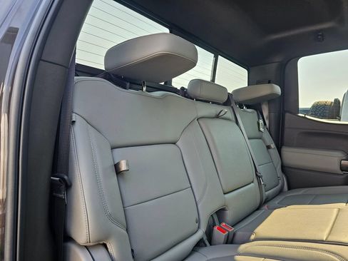 Used 2021 GMC Sierra 1500 SLT w/ SLT Premium Package AWD/4WD image 13