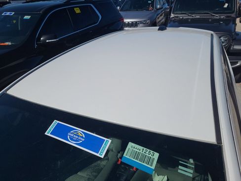 Used 2019 Chevrolet Sonic LT image 8