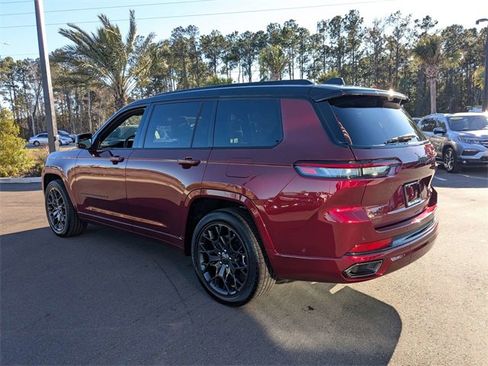 Used 2025 Jeep Grand Cherokee L Summit image 5