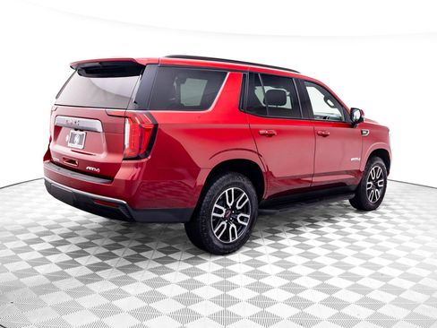Used 2024 GMC Yukon AT4 w/ Technology Package AWD/4WD image 5