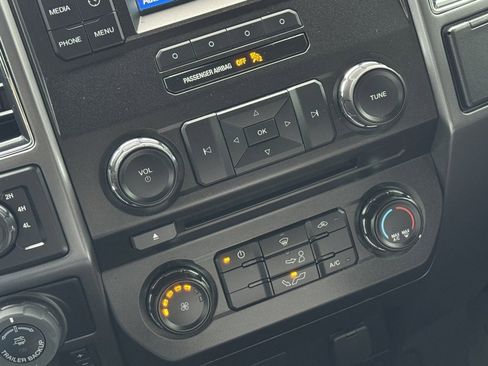 Used 2017 Ford F150 XLT w/ Trailer Tow Package image 18