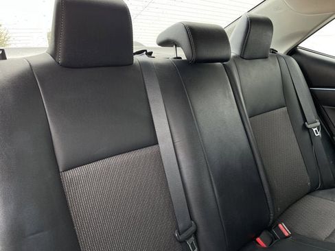 Used 2014 Toyota Corolla S image 28