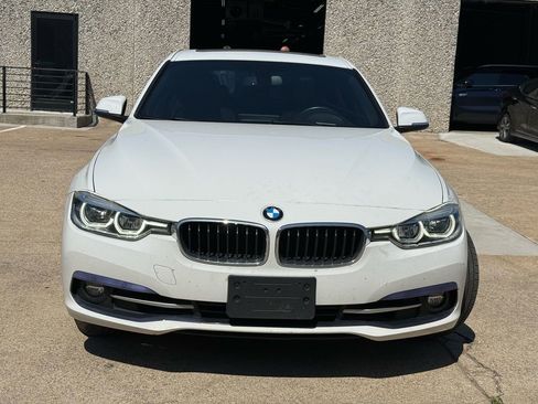 Used 2018 BMW 330i xDrive Sedan AWD/4WD image 2