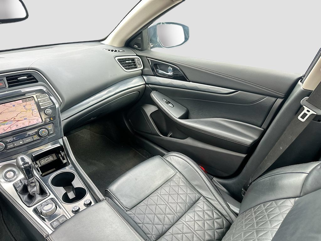 Used 2021 Nissan Maxima Platinum w/ Sport Mat Group FWD image 25