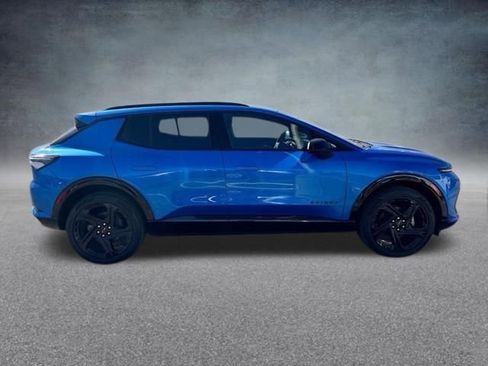 New 2026 Chevrolet Equinox EV RS image 4