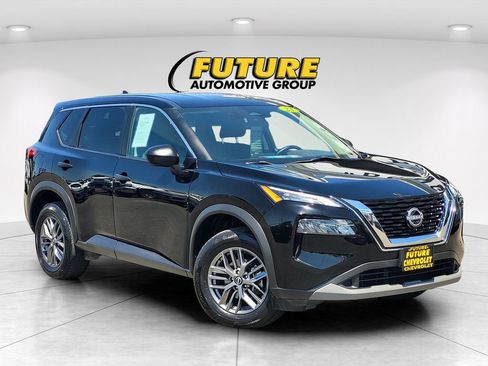 Used 2023 Nissan Rogue S AWD/4WD image 1