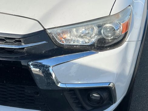 Used 2019 Mitsubishi Outlander Sport ES AWD/4WD image 11