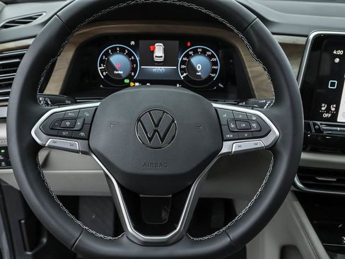 New 2026 Volkswagen Atlas SE image 25