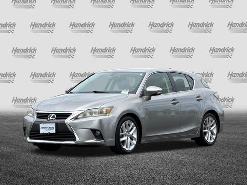 Used 2017 Lexus CT 200h w/ Accessory Package 2 FWD image 9