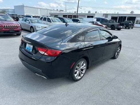 Used 2015 Chrysler 200 S w/ Navigation & Sound Group I FWD image 19