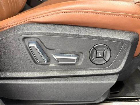 Used 2019 Audi e-tron Prestige AWD/4WD image 22