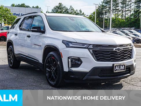 Used 2024 Chevrolet Traverse Premier w/ Redline Edition AWD/4WD image 6