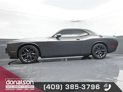Used 2019 Dodge Challenger SXT w/ Blacktop Package image 13