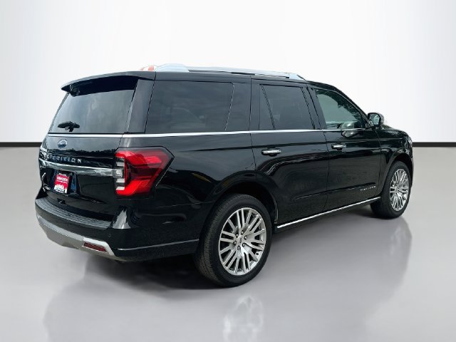 Used 2023 Ford Expedition Platinum AWD/4WD image 5