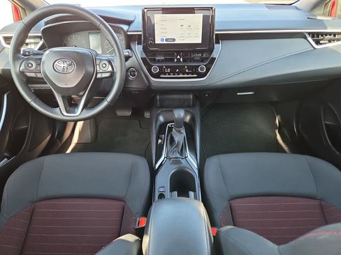 Used 2025 Toyota Corolla SE image 14