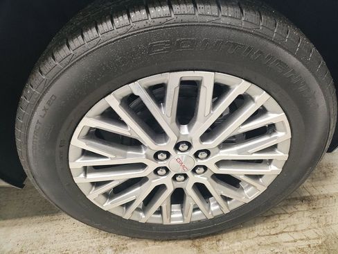 New 2026 GMC Acadia Denali w/ Super Cruise Package image 4