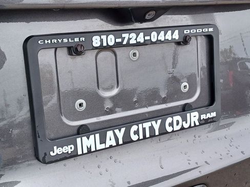 Used 2021 Jeep Renegade Limited AWD/4WD image 8