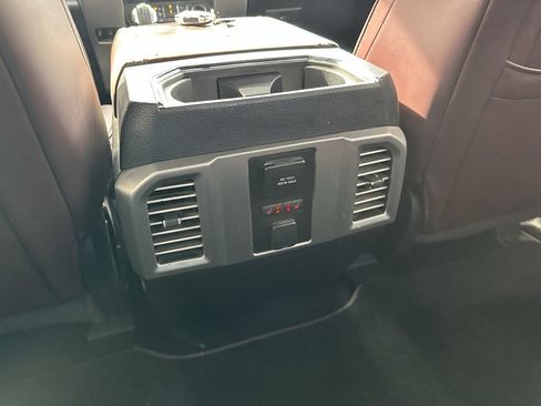 Used 2015 Ford F150 Platinum w/ Equipment Group 701A Luxury image 23