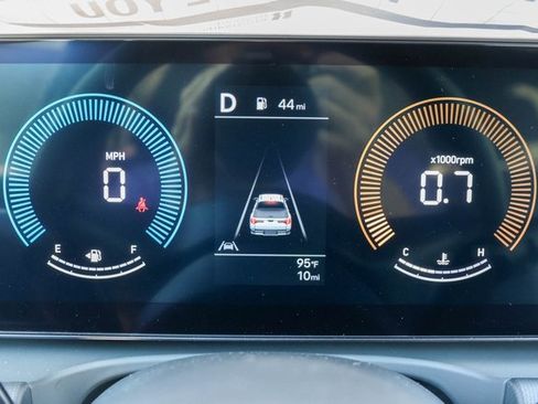 New 2025 Hyundai Santa Cruz SE image 21