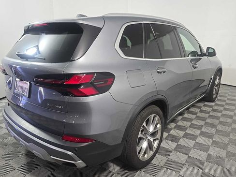 Used 2024 BMW X5 xDrive40i w/ Premium Package AWD/4WD image 4