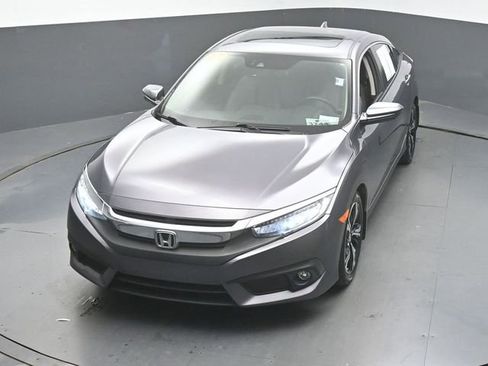 Used 2017 Honda Civic Touring image 41