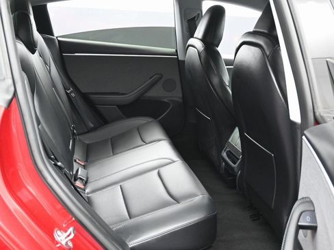 Used 2024 Tesla Model 3 Standard Range image 39