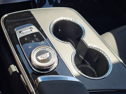 New 2026 Cadillac Lyriq Sport AWD/4WD image 32