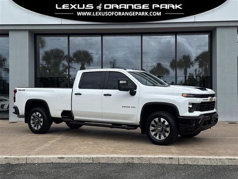 Used 2025 Chevrolet Silverado 2500 Custom w/ Custom Value Package AWD/4WD image 1