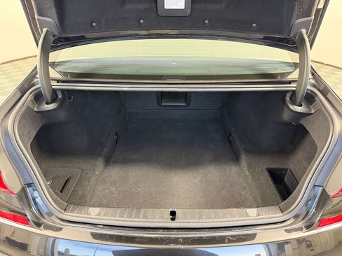 Used 2019 BMW 740i w/ M Sport Package RWD image 33