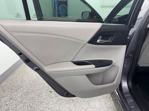 Used 2014 Honda Accord EX-L image 20