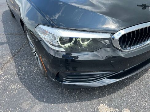 Used 2019 BMW 530i w/ Convenience Package RWD image 3